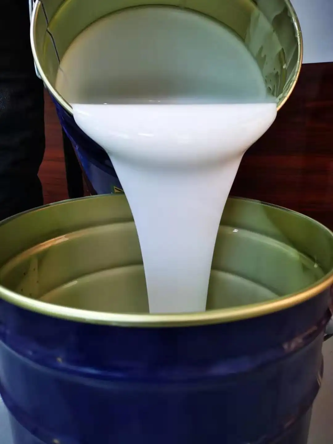 如何避免液體硅膠出現中毒現象？